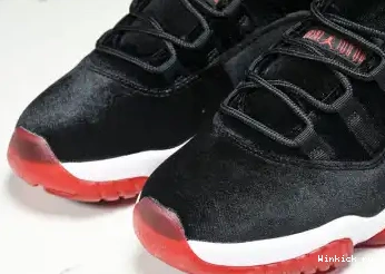 11 Velvet” Jordan Air “Bred 0506
